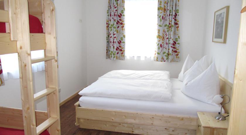 Haus Ofner Am Kreischberg Bed & Breakfast Sankt Georgen ob Murau Ruang foto