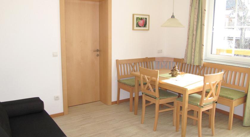 Haus Ofner Am Kreischberg Bed & Breakfast Sankt Georgen ob Murau Ruang foto